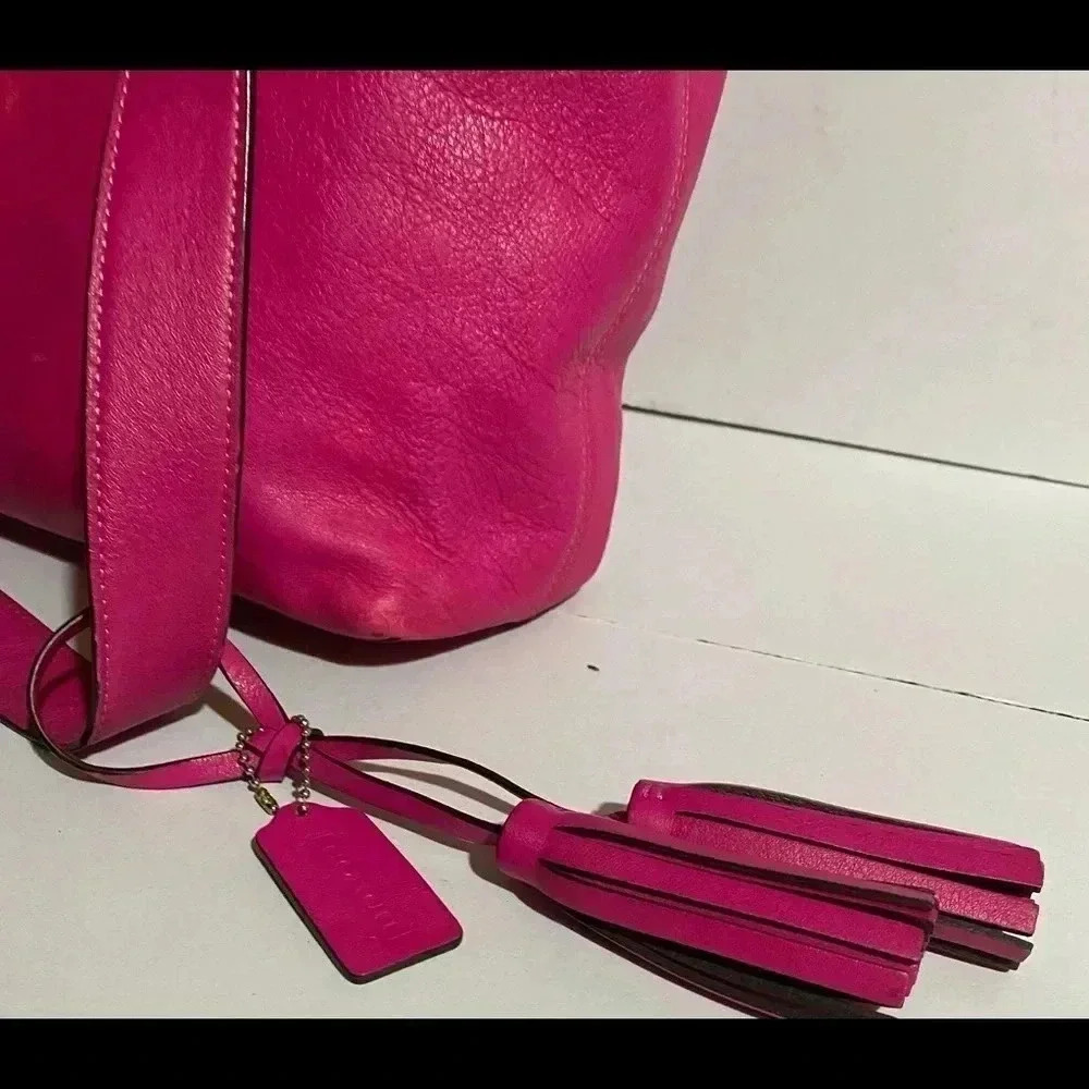 Coach pink leather bucket shoulder handbag - Picture 13 of 15